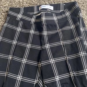 Black and white old navy dress pants